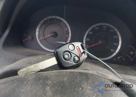 2011 Honda Accord 2.4 Se из США, поврежденный, VIN 1HGCP2F63BA037073